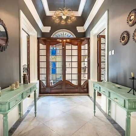 Spacious 4-bedrooms Townhouse In Tas-sliema * Sliema