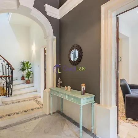 Spacious 4-bedrooms Townhouse In Tas-sliema Apartment *